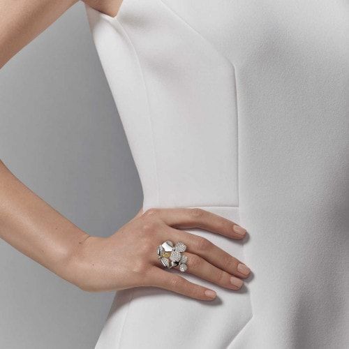 Anel de Ouro Branco com Diamantes