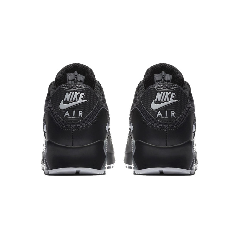 Tênis Nike Air Max Essentials
