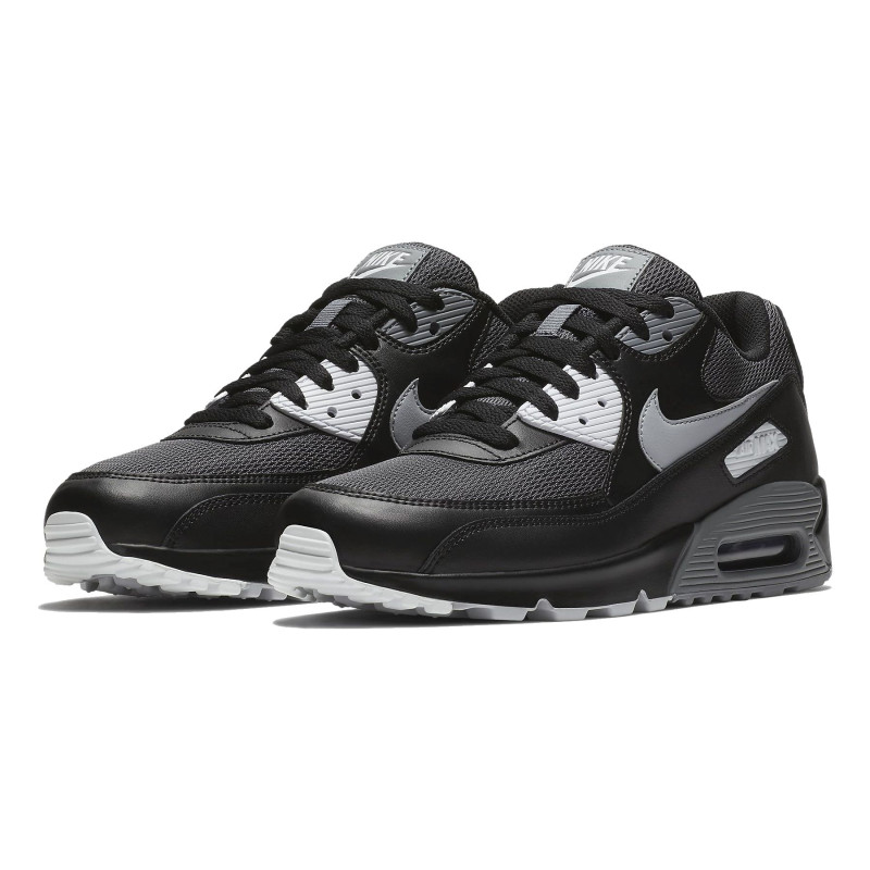 Tênis Nike Air Max Essentials