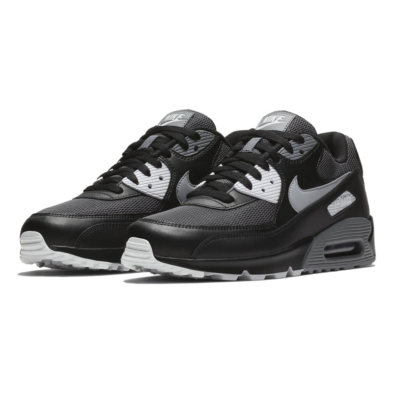 Tênis Nike Air Max Essentials